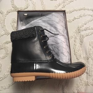 TOP Moda Shoes - Top Moda Duck Boots NIB Black Size 10 TOP Moda Shoes - Top Moda Duck Boots NIB Black Size 10